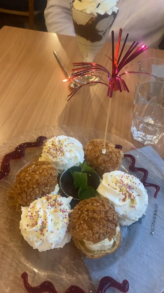 Profiteroles Maison
